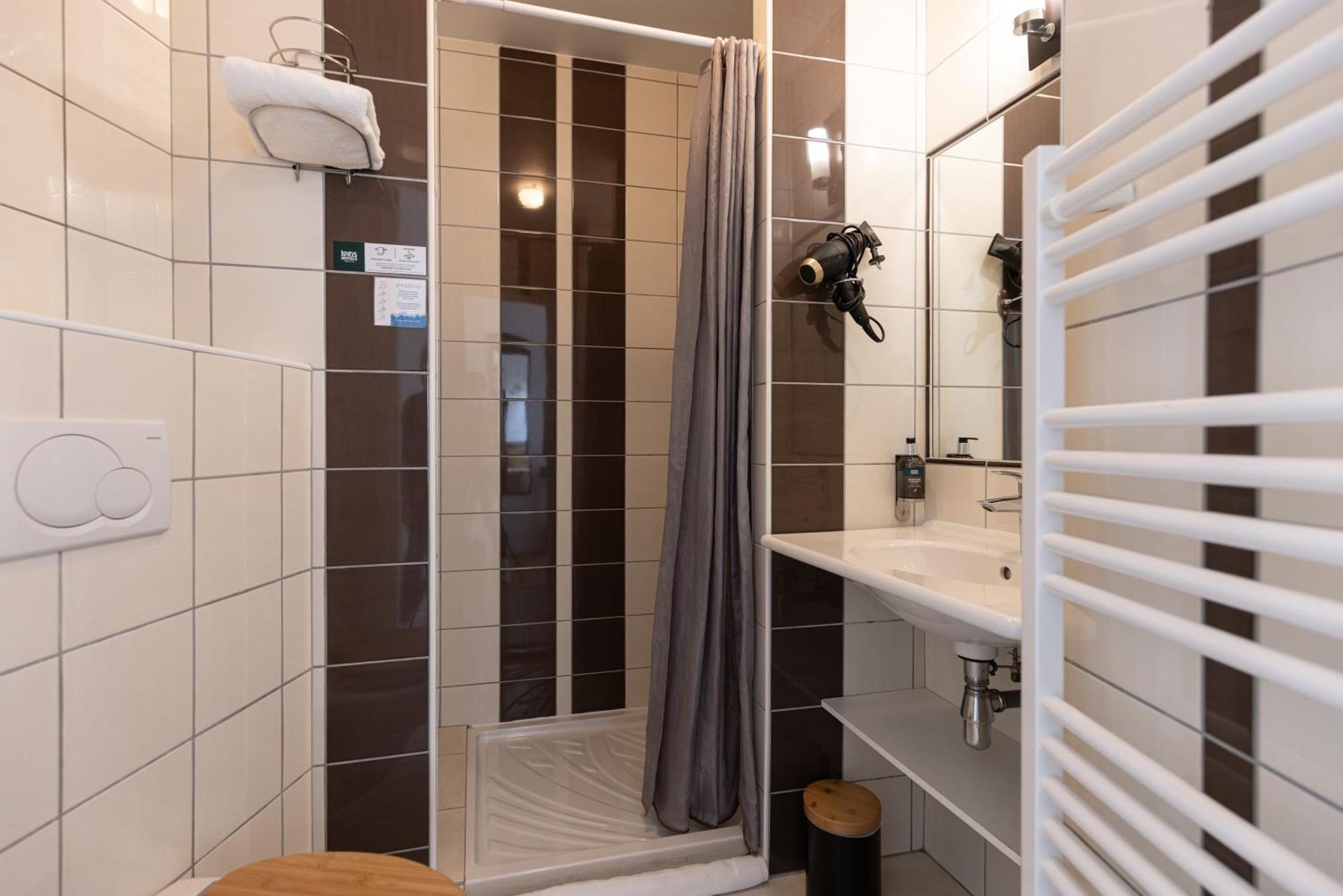 Logis Hotel Le Richelieu - Royan Atlantique Saujon Eksteriør billede