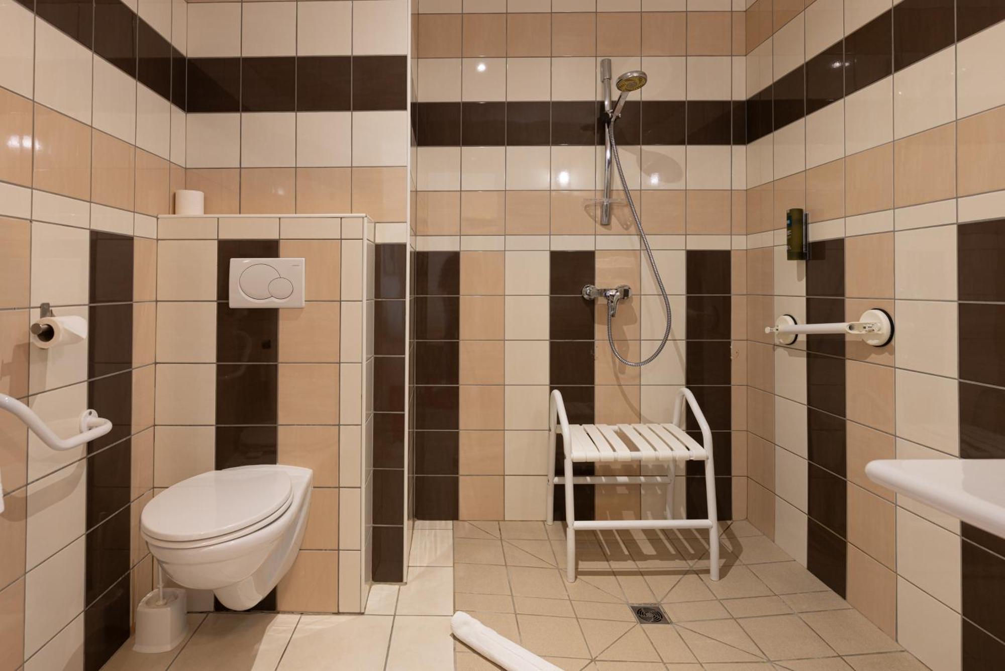 Logis Hotel Le Richelieu - Royan Atlantique Saujon Eksteriør billede